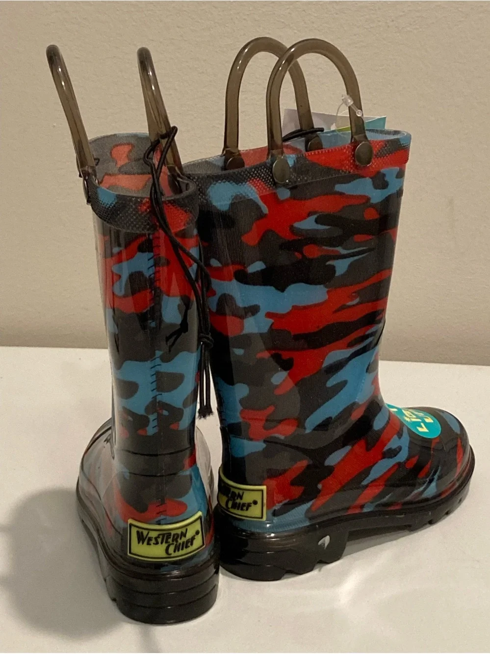 Western Chief Light Up Kids Size 6 Camo Rainy Day Boots with Pull Handles NEW